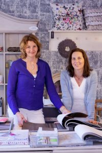 Hárombors lakberendező csapat